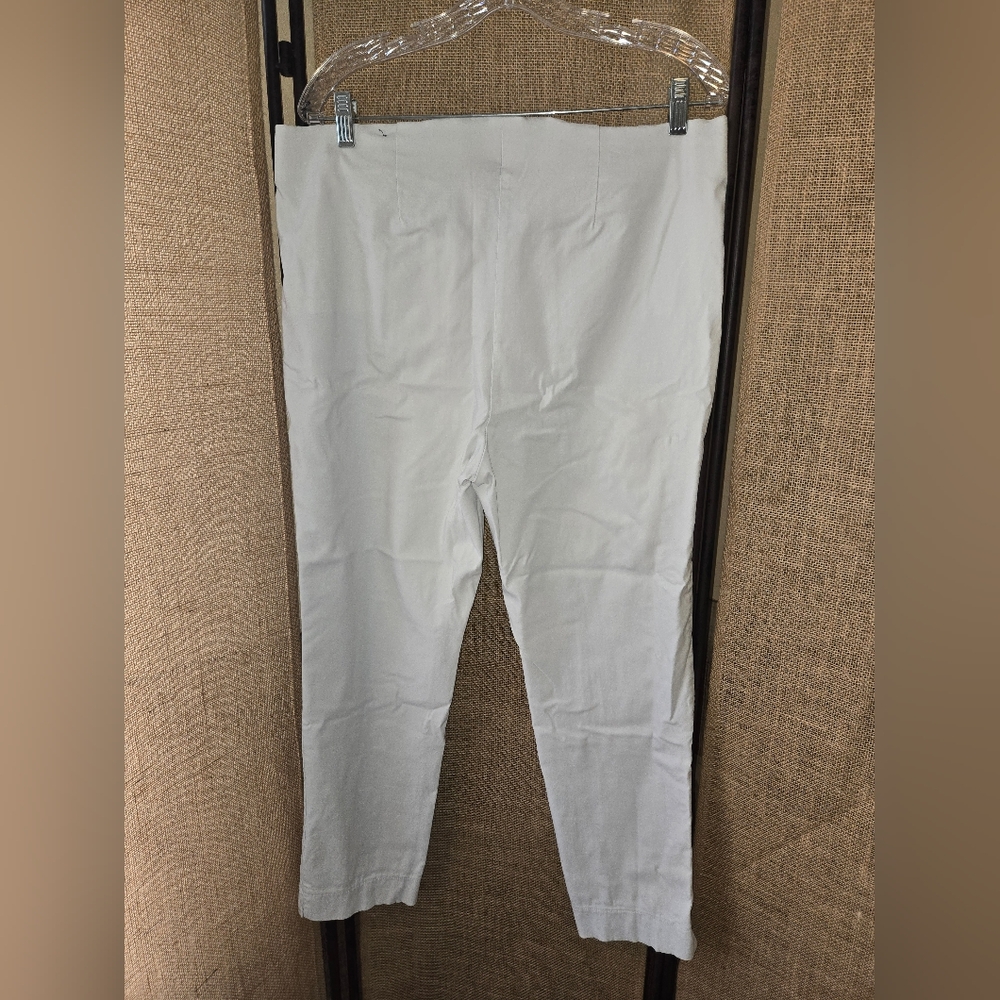 Women's So Slimming By Chicos White Straight-Leg Pants Size 2.5 - Picture 11 of 11